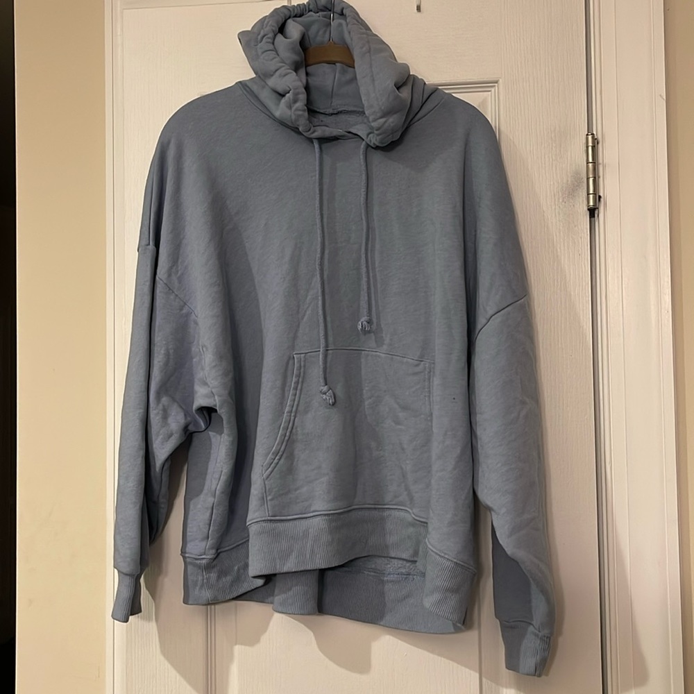 american eagle women’s sweatshirt sky blue color with dolman sleeves size S